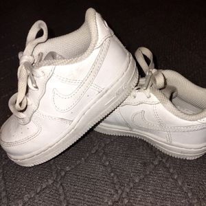 Kids Air Force 1 sneakers